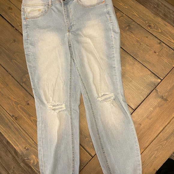 BNWT Love and Legend Denim - Picture 3 of 4